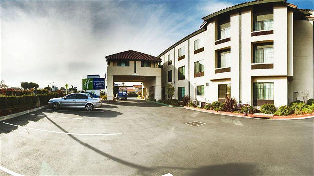 Holiday Inn Express & Suites Santa Clara - Silicon Valley, An Ihg Hotel Exterior photo