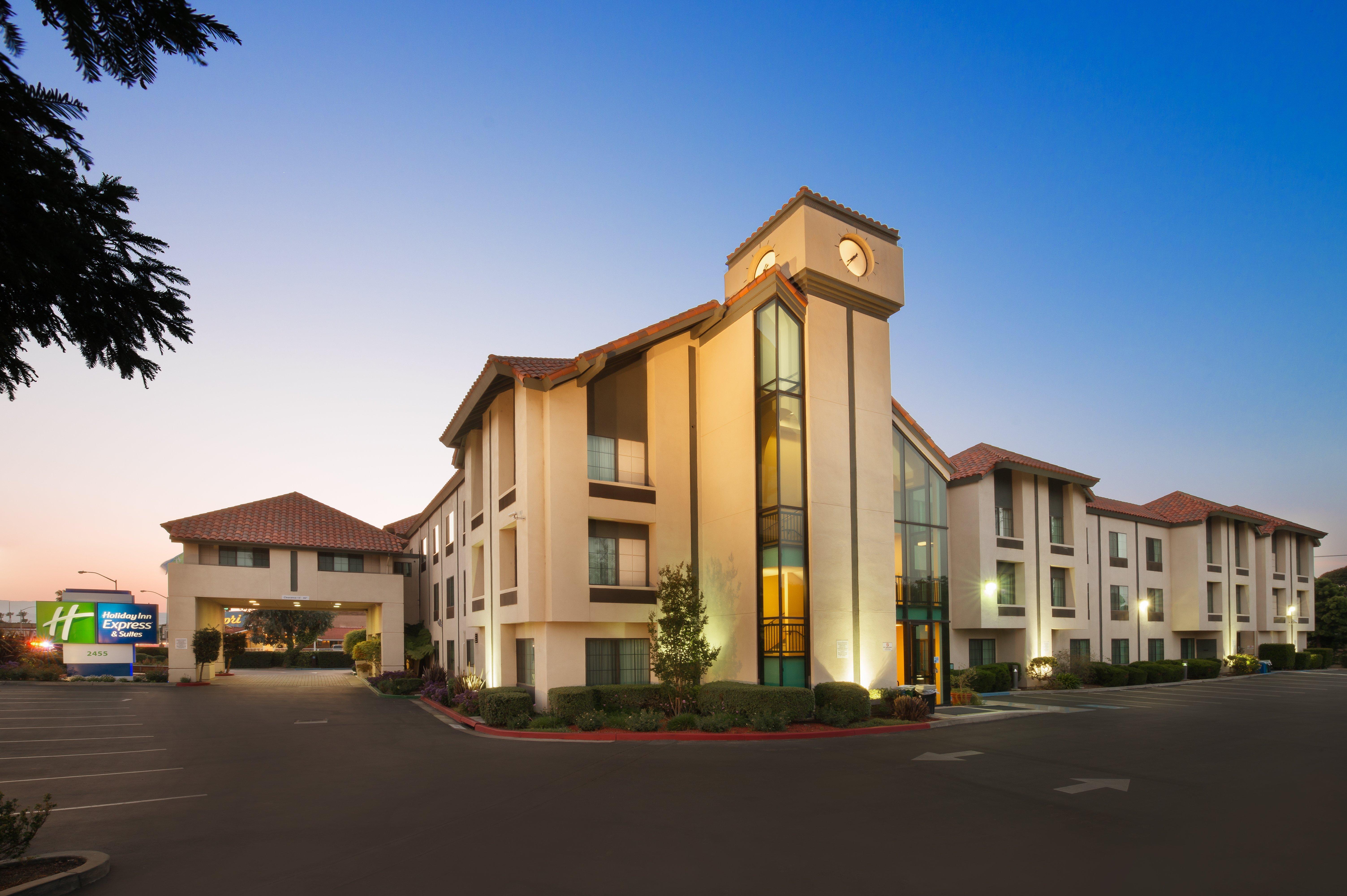 Holiday Inn Express & Suites Santa Clara - Silicon Valley, An Ihg Hotel Exterior photo