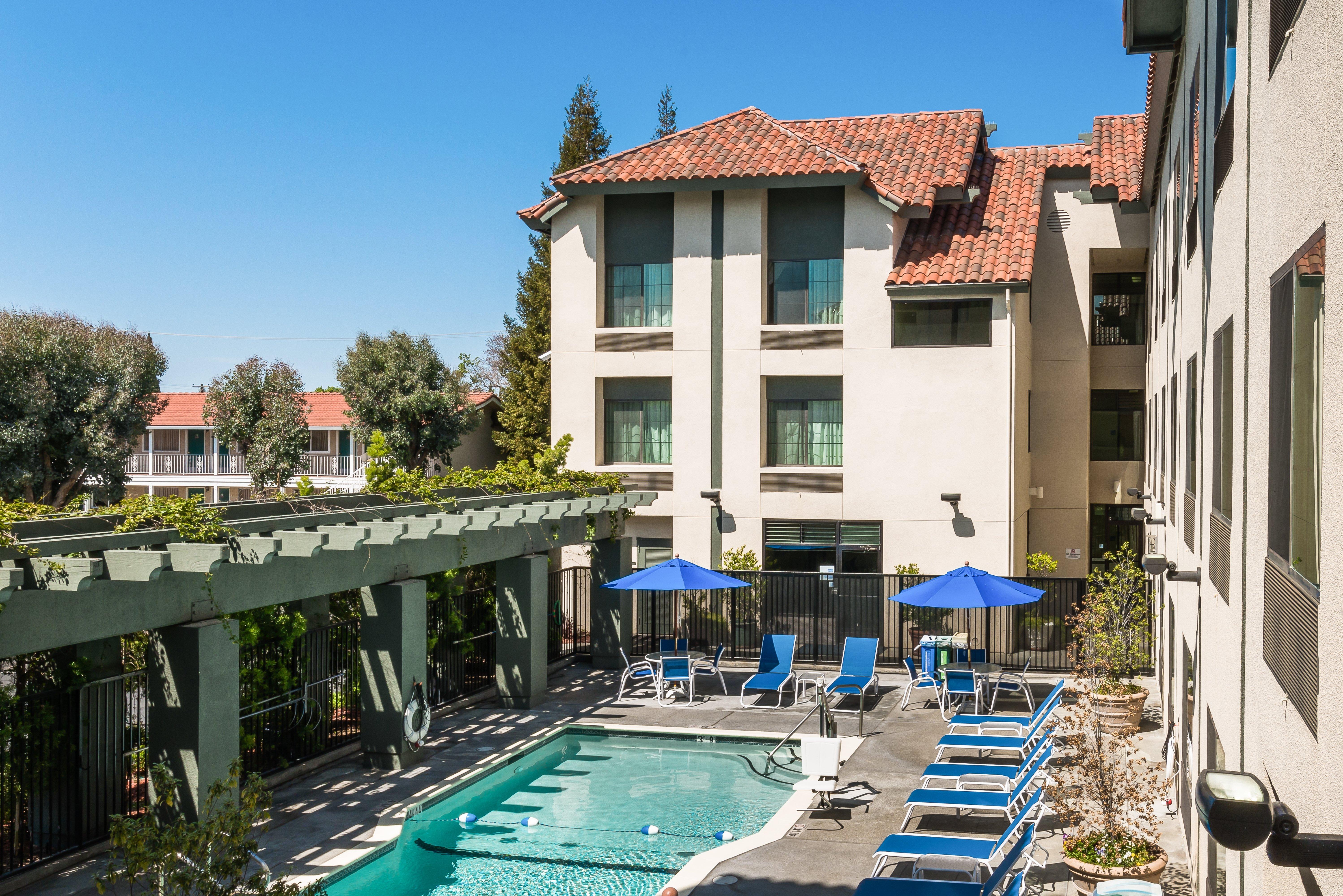 Holiday Inn Express & Suites Santa Clara - Silicon Valley, An Ihg Hotel Exterior photo